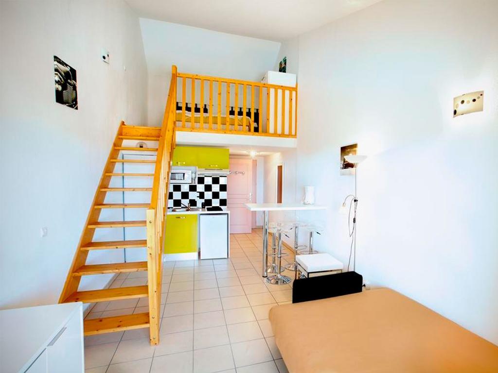 Aparthotel Le Domaine De Manon Tolone Esterno foto